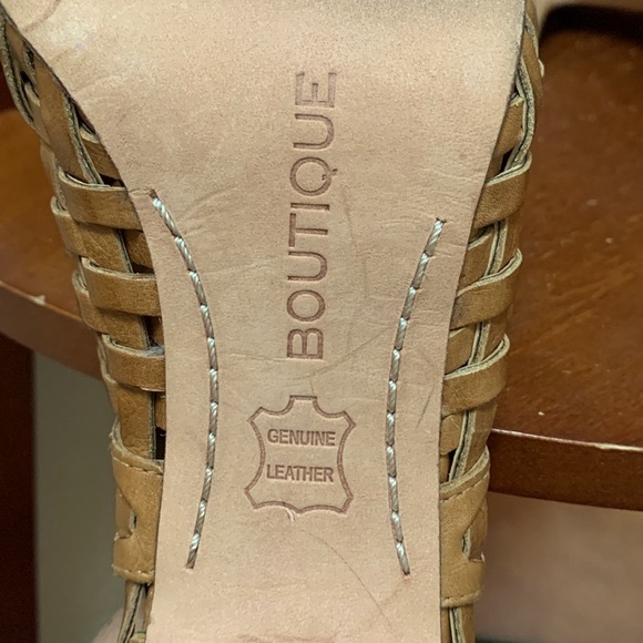 🔹Boutique 9 Woman’s Open Toe Leather Heels.. - Picture 6 of 7